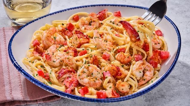 Red Lobster Lobster & Shrimp Linguini
